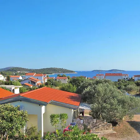 Camp Marko-4 By Interhome Vakantiehuis Zečevo