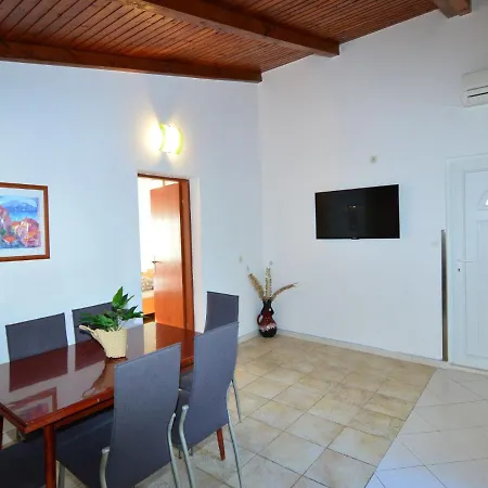 Ferienhaus Camp Marko-4 By Interhome Zečevo